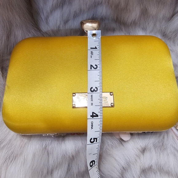 NWT Bebe Yellow 3D Multifloral 3 Style. Crossbody Clutch Handbag - Picture 7 of 13